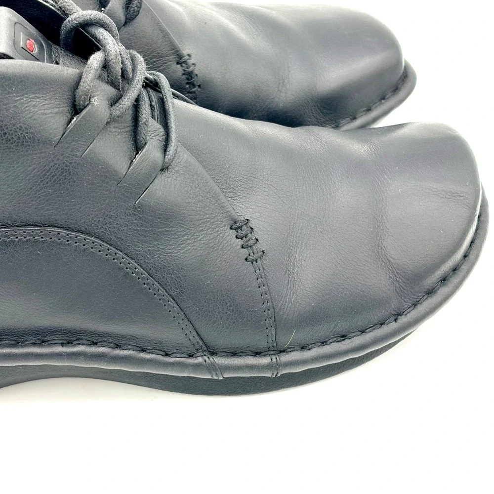 Tsubo Mens Black Leather Chukka Boots Size 10 Ankle Lace Up Rubber Sole X19-3
